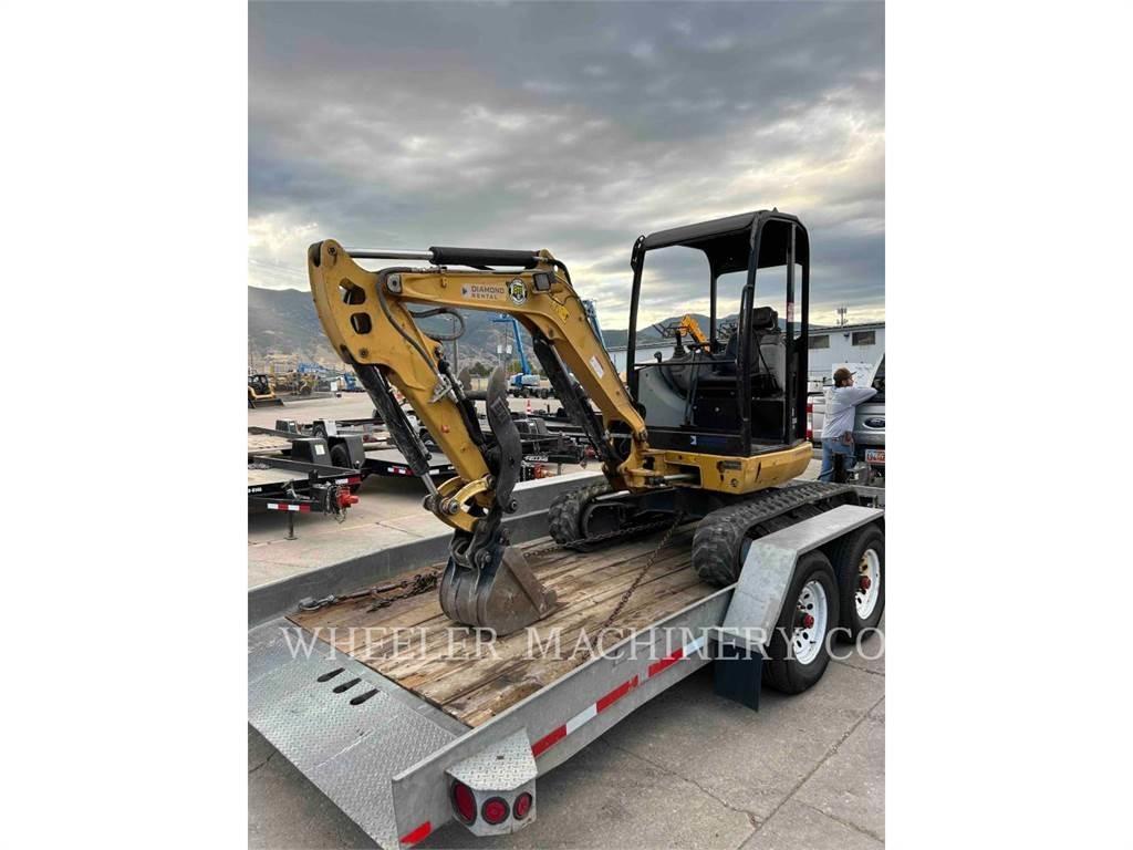 CAT 302.7DC1TH حفارات زحافة