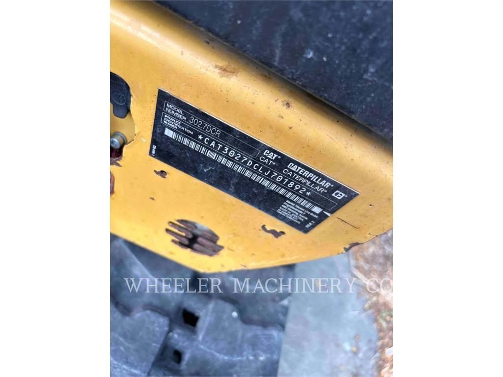 CAT 302.7DC1TH حفارات زحافة