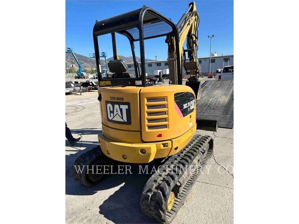 CAT 302.7DC1TH حفارات زحافة
