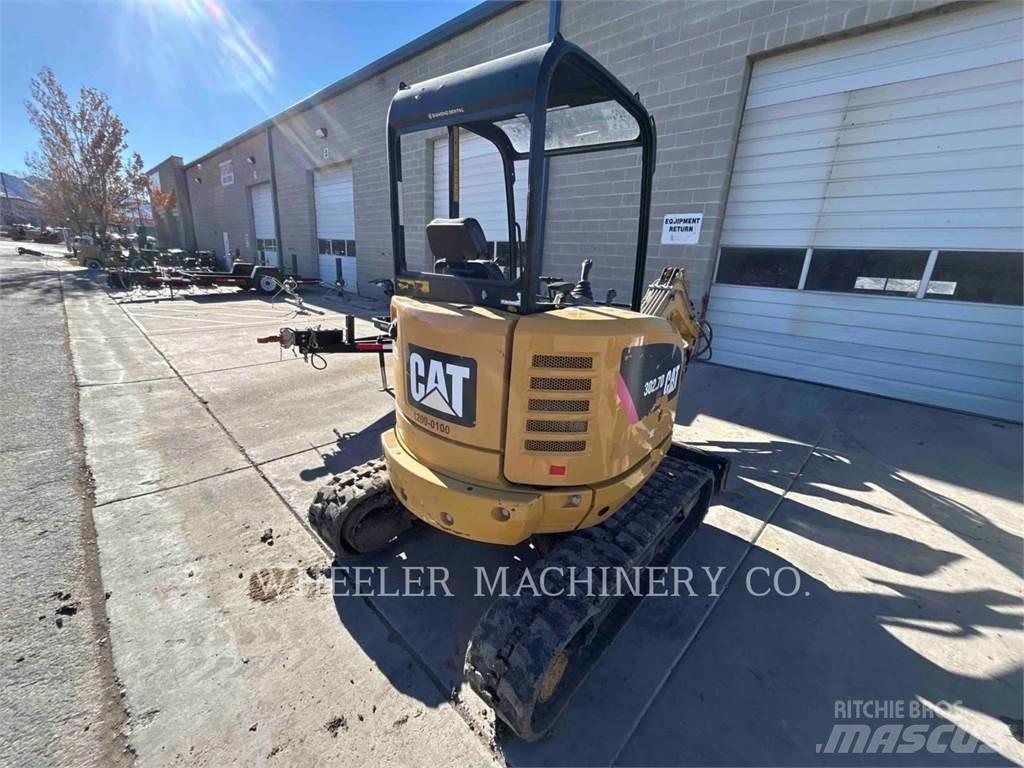 CAT 302.7DC1TH حفارات زحافة