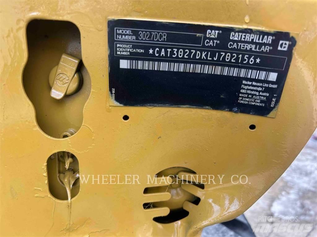 CAT 302.7DC1TH حفارات زحافة