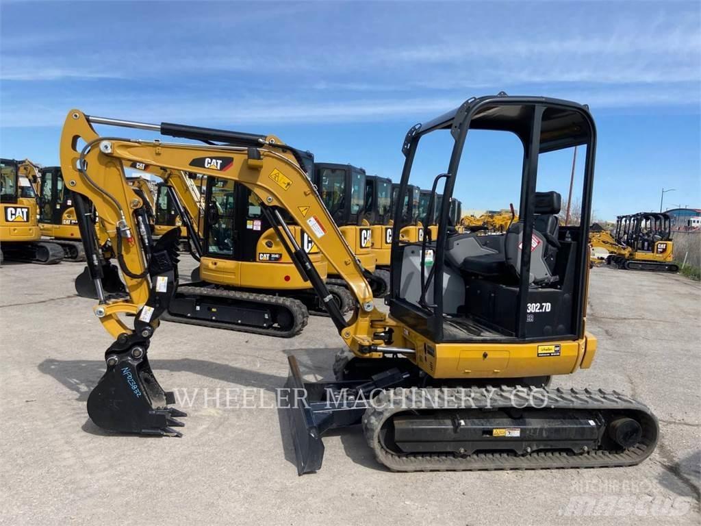 CAT 302.7DC1TH حفارات زحافة