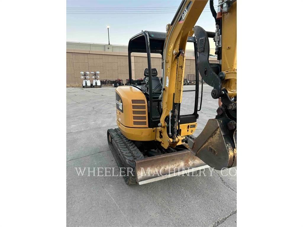 CAT 302.7DC1TH حفارات زحافة