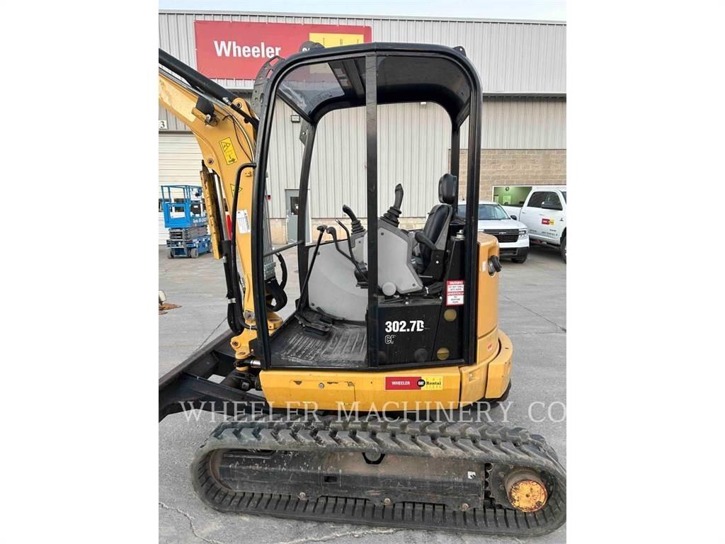 CAT 302.7DC1TH حفارات زحافة