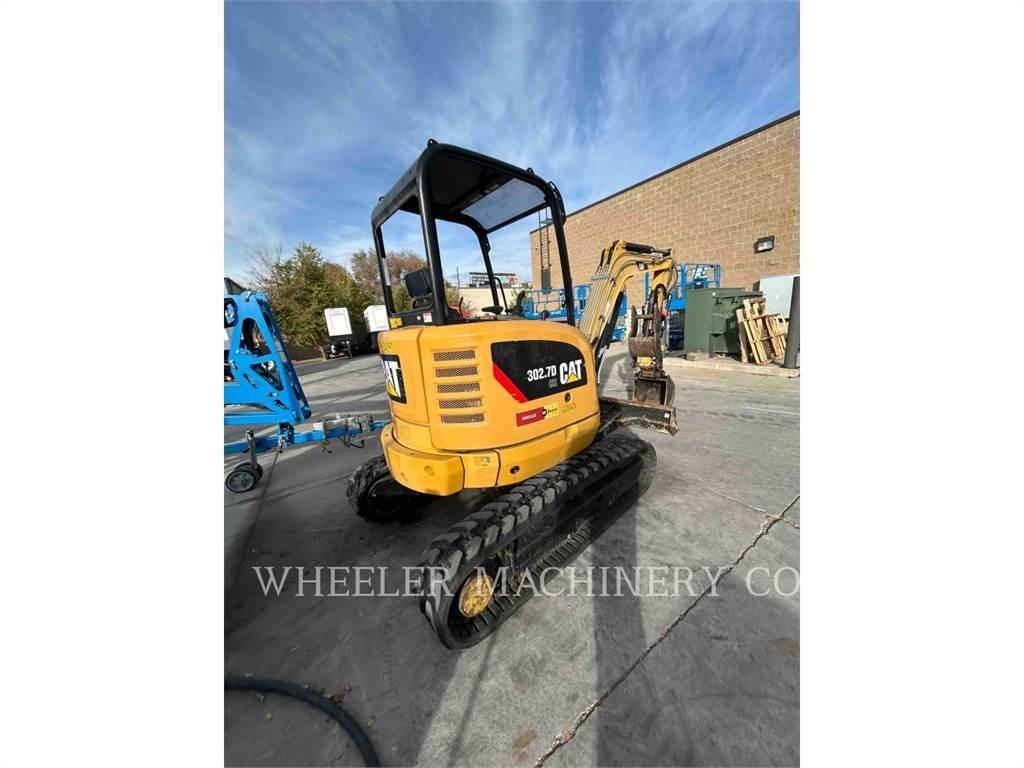 CAT 302.7DC1TH حفارات زحافة