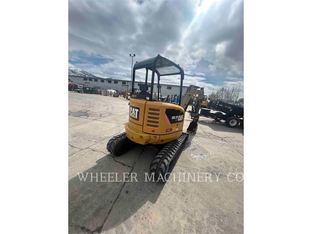 CAT 302.7DC1TH حفارات زحافة
