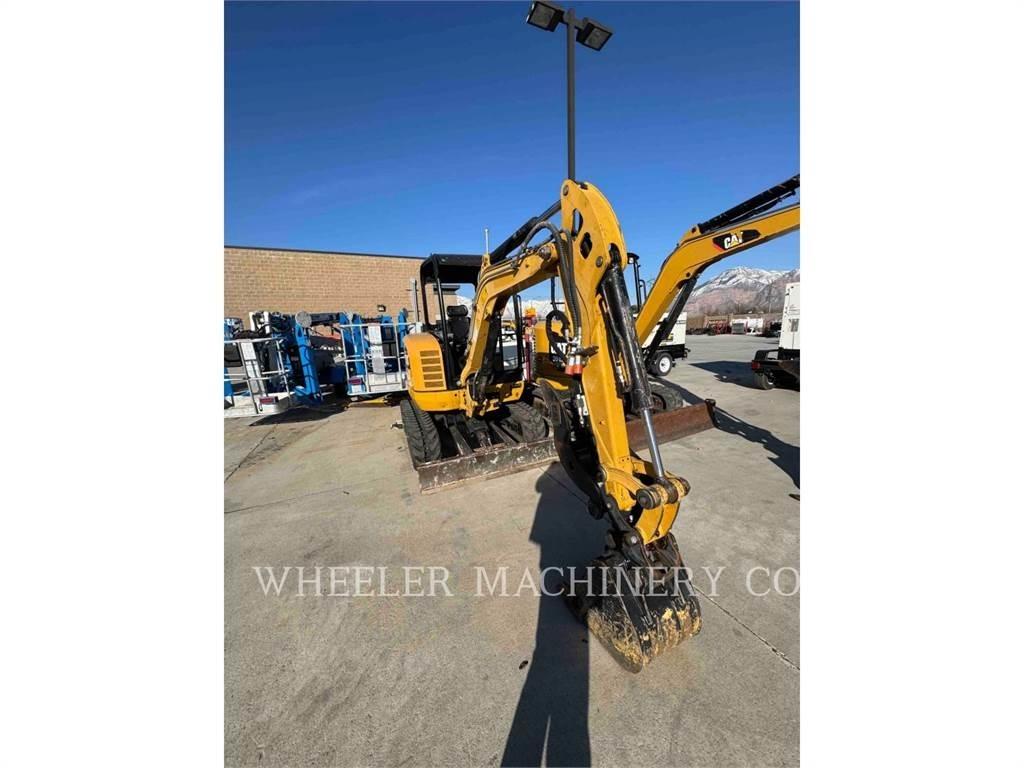 CAT 302.7DC1TH حفارات زحافة