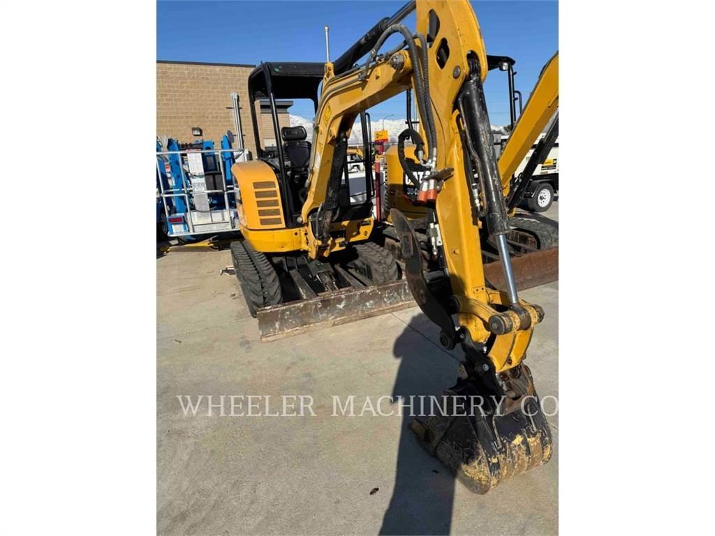 CAT 302.7DC1TH حفارات زحافة