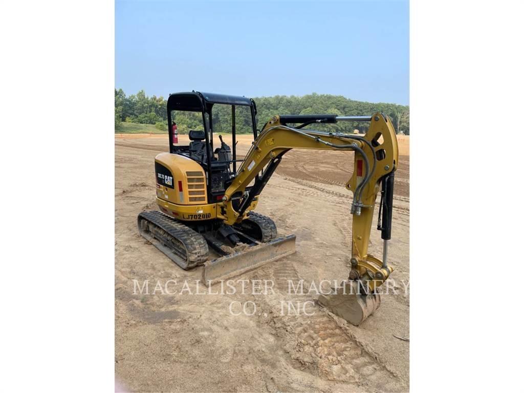 CAT 302.7DCR حفارات زحافة