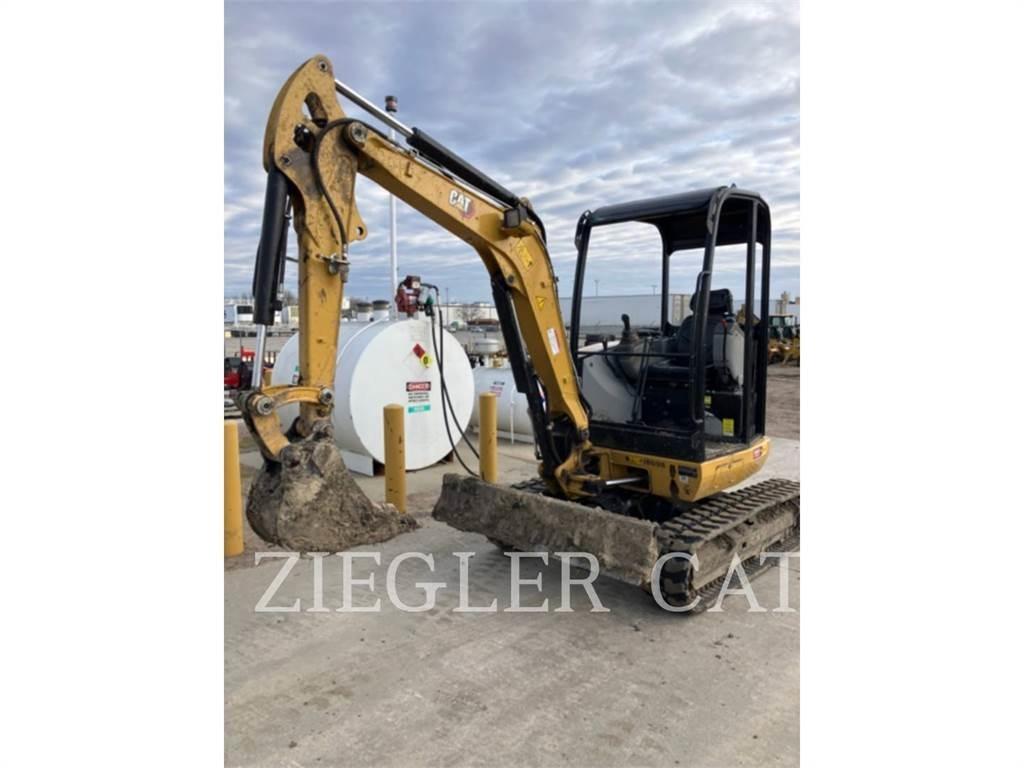 CAT 302.7DCR حفارات زحافة