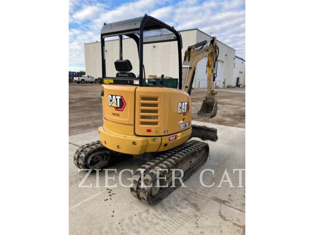 CAT 302.7DCR حفارات زحافة
