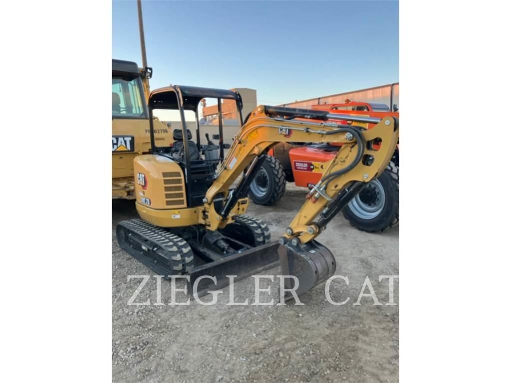 CAT 302.7DCR حفارات زحافة