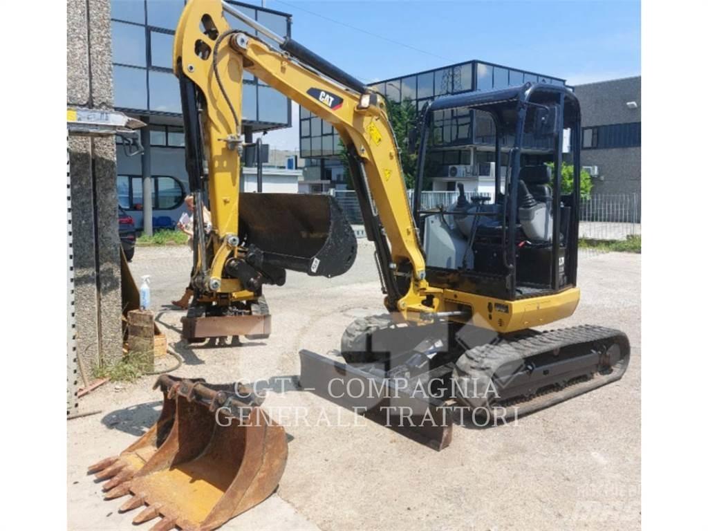 CAT 302.7DCR حفارات زحافة