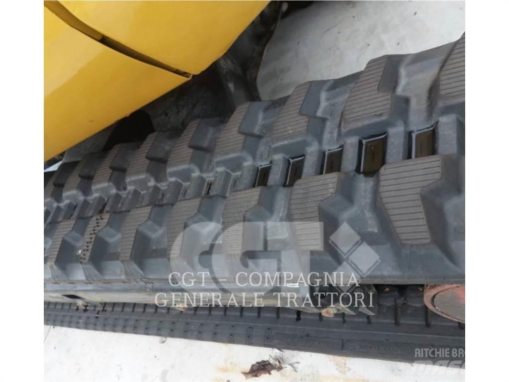 CAT 302.7DCR حفارات زحافة