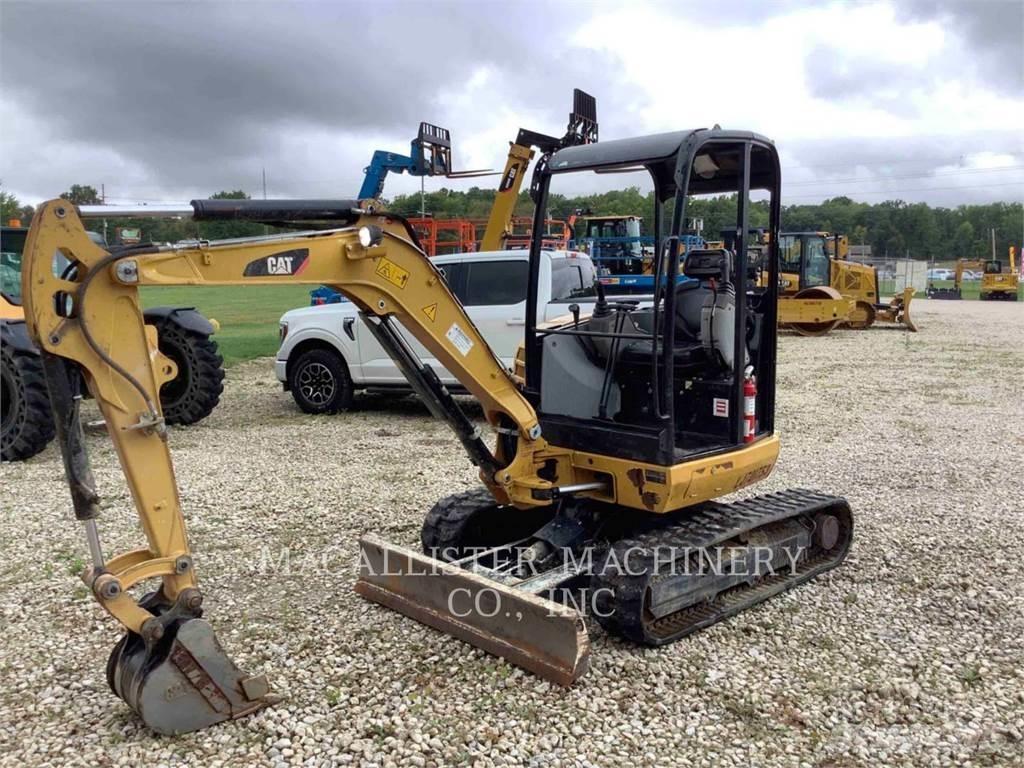 CAT 302.7DCR حفارات زحافة