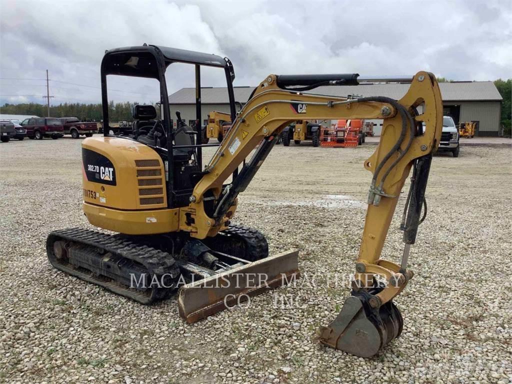 CAT 302.7DCR حفارات زحافة