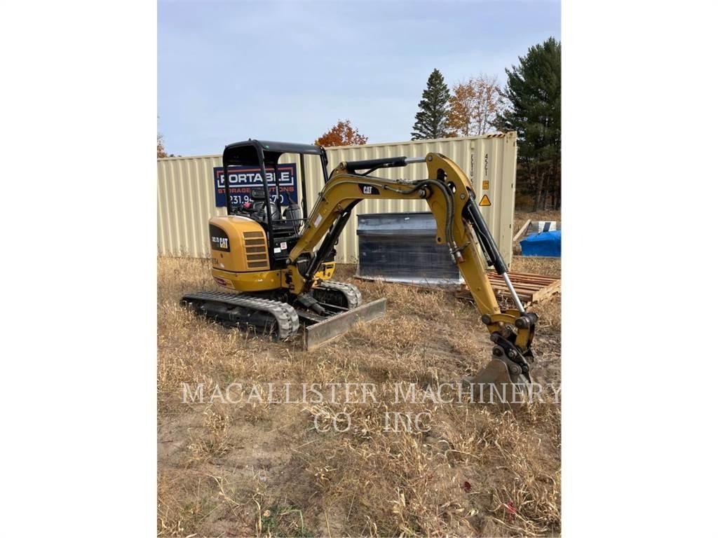 CAT 302.7DCR حفارات زحافة