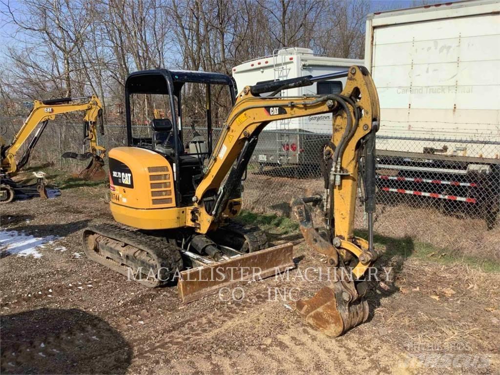 CAT 302.7DCR حفارات زحافة