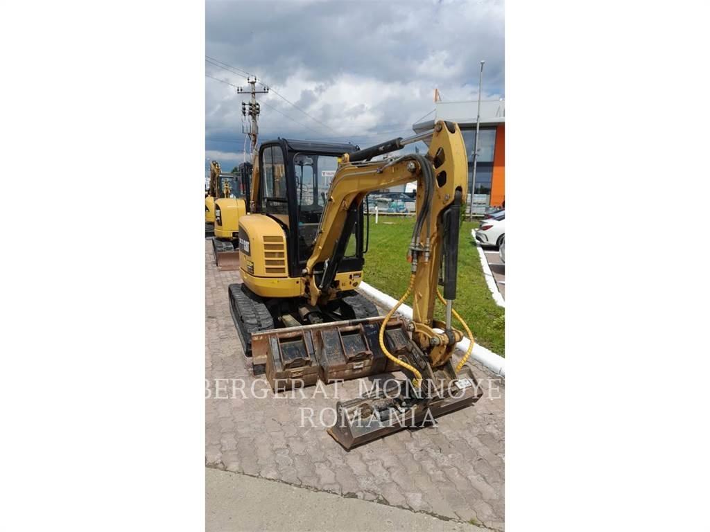 CAT 302.7DCR حفارات زحافة