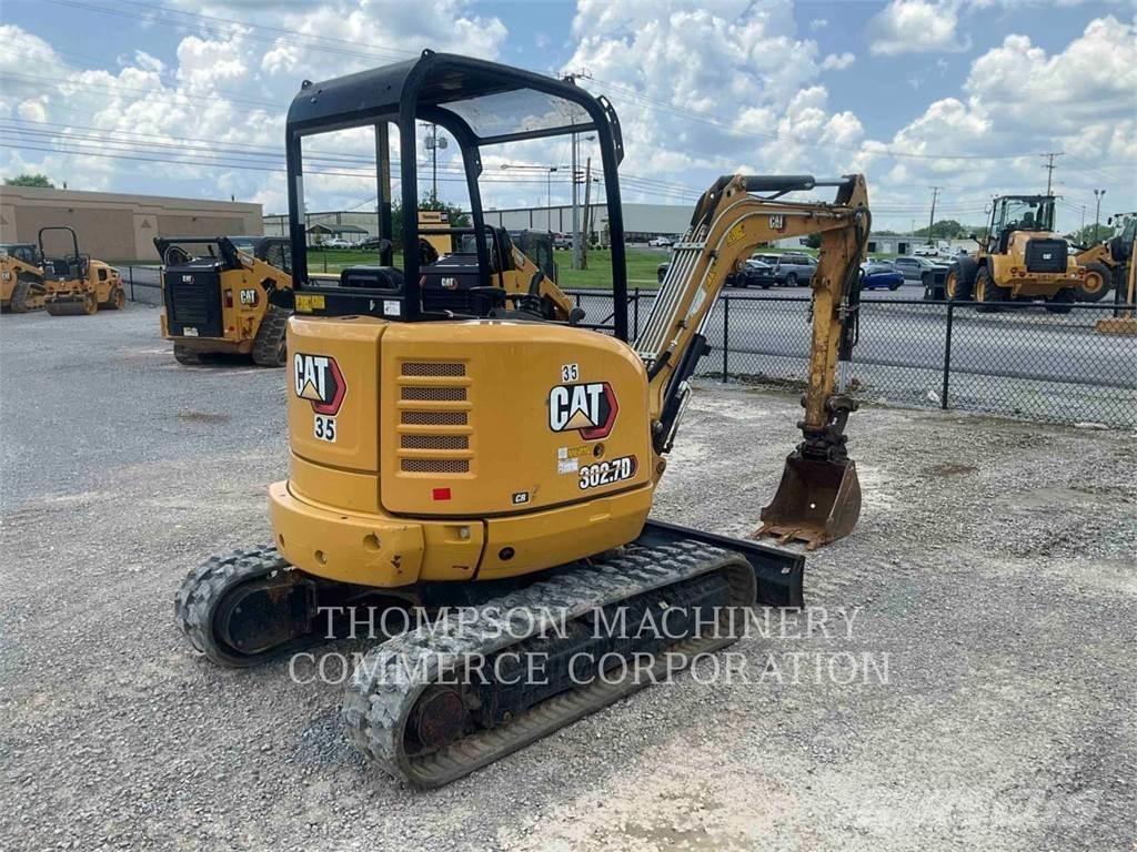 CAT 302.7DCR حفارات زحافة