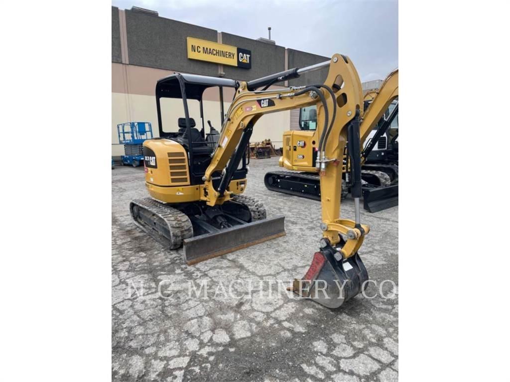 CAT 302.7DCRCN حفارات زحافة