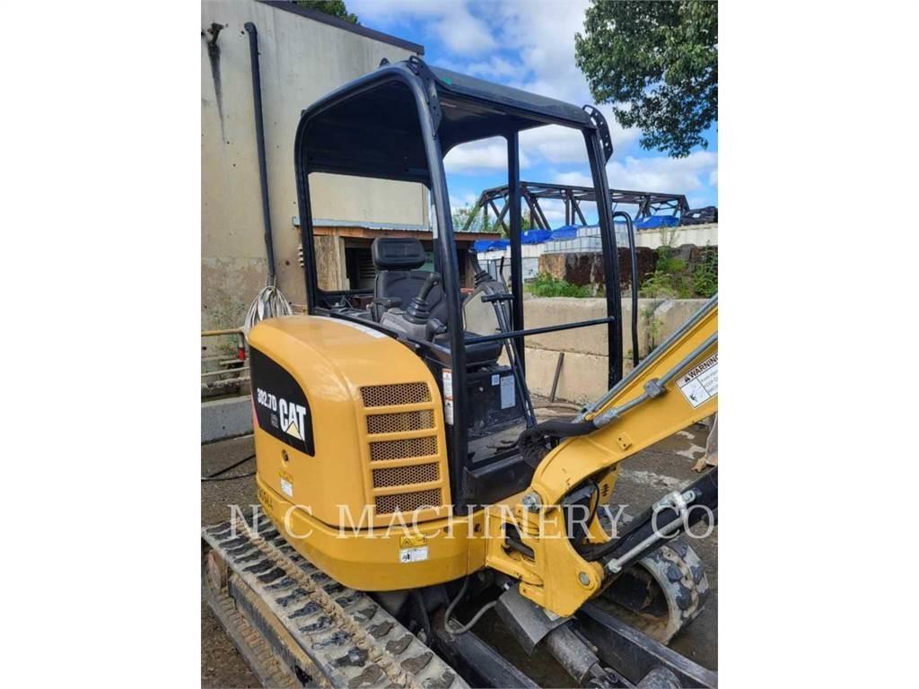 CAT 302.7DCRCN حفارات زحافة