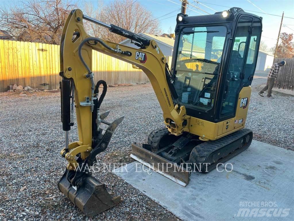 CAT 302 CR THB حفارات زحافة