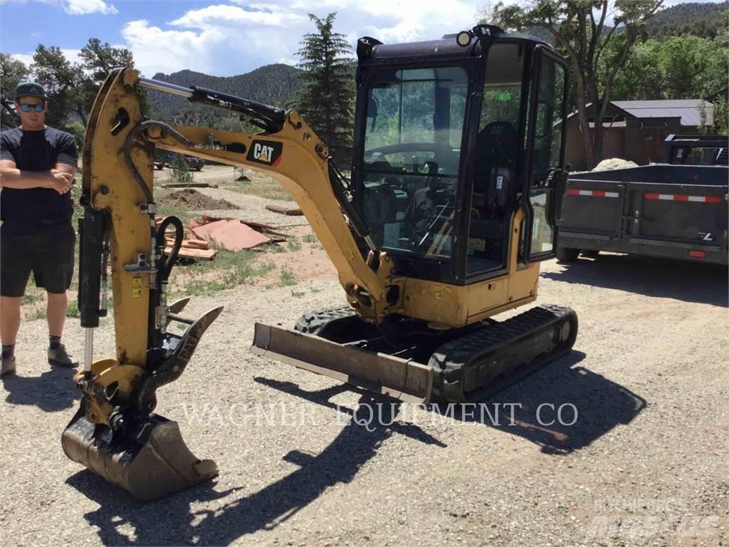 CAT 302 THB حفارات زحافة