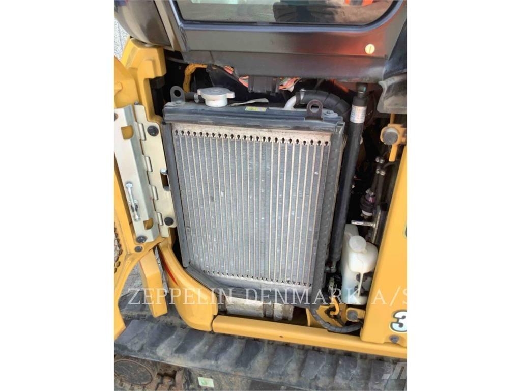 CAT 30205CR حفارات زحافة