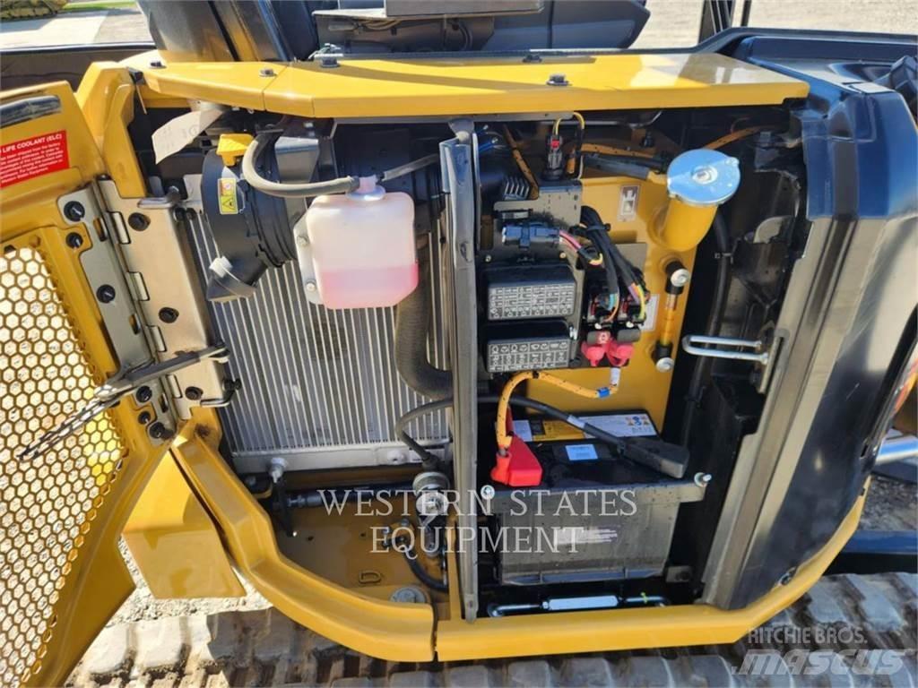 CAT 303 حفارات زحافة