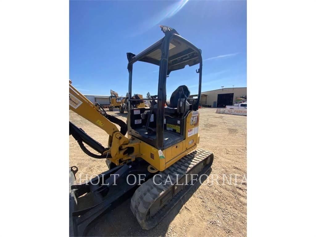 CAT 303 حفارات زحافة