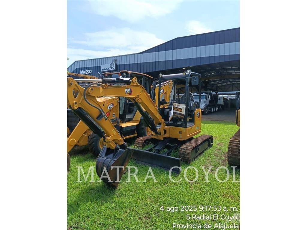 CAT 303 حفارات زحافة