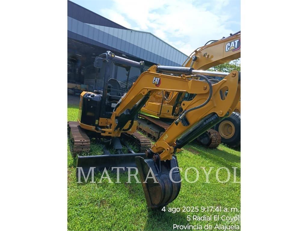 CAT 303 حفارات زحافة