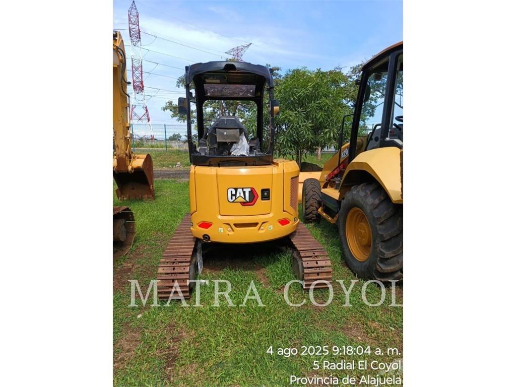 CAT 303 حفارات زحافة