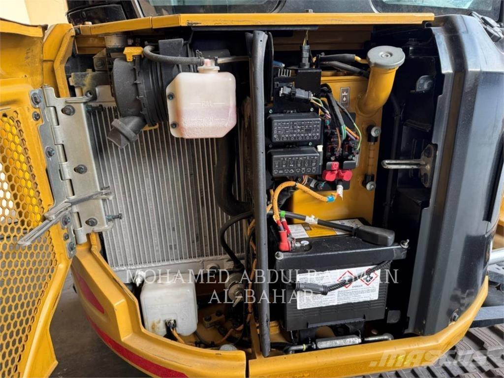 CAT 303-07CR حفارات زحافة