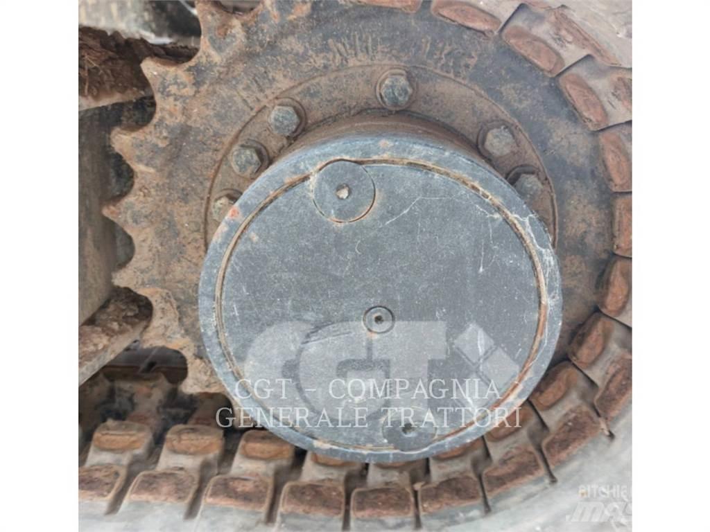 CAT 303.5 حفارات زحافة