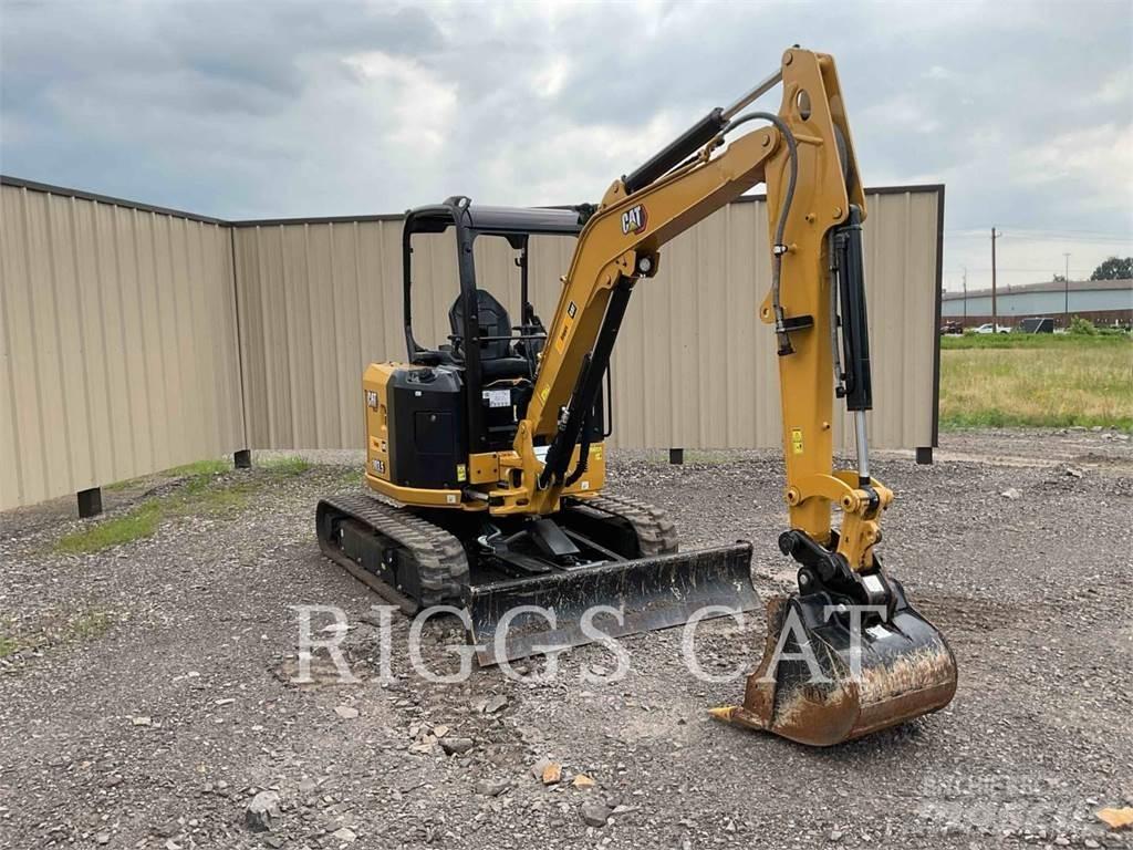 CAT 303.5 حفارات زحافة