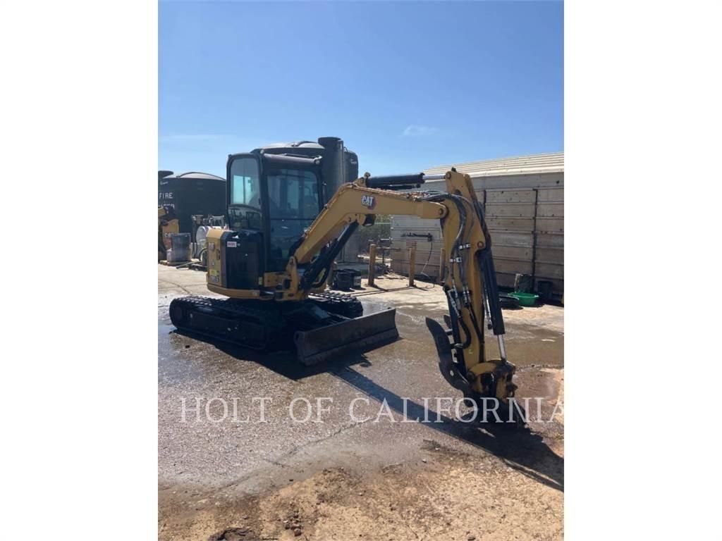 CAT 303.5 حفارات زحافة