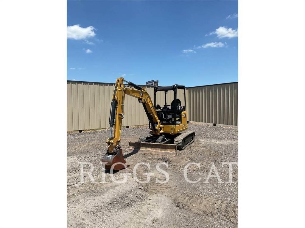 CAT 303.5 حفارات زحافة