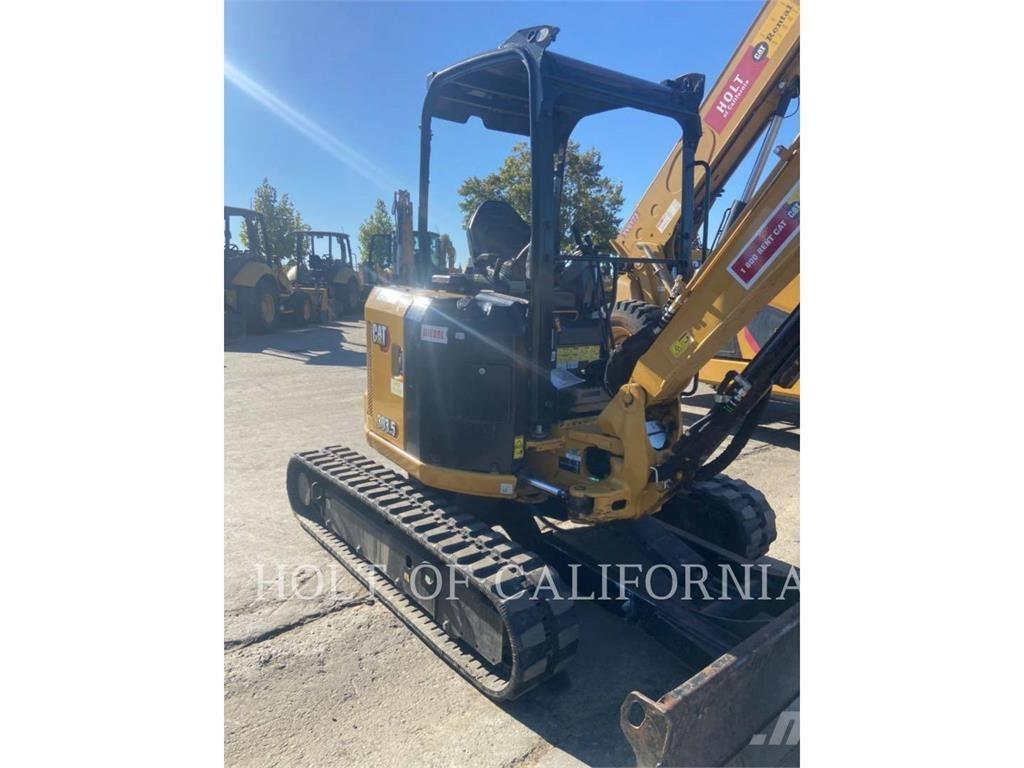 CAT 303.5 حفارات زحافة