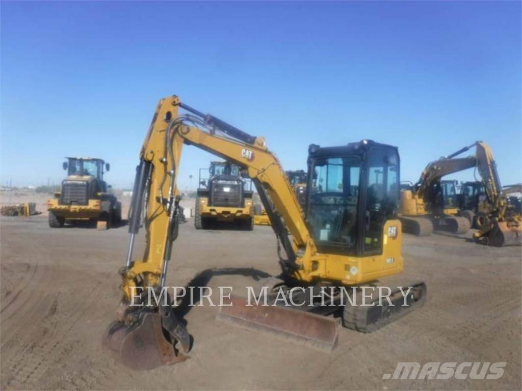 CAT 303.5 حفارات زحافة