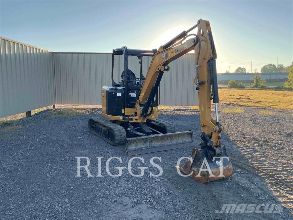 CAT 303.5 حفارات زحافة