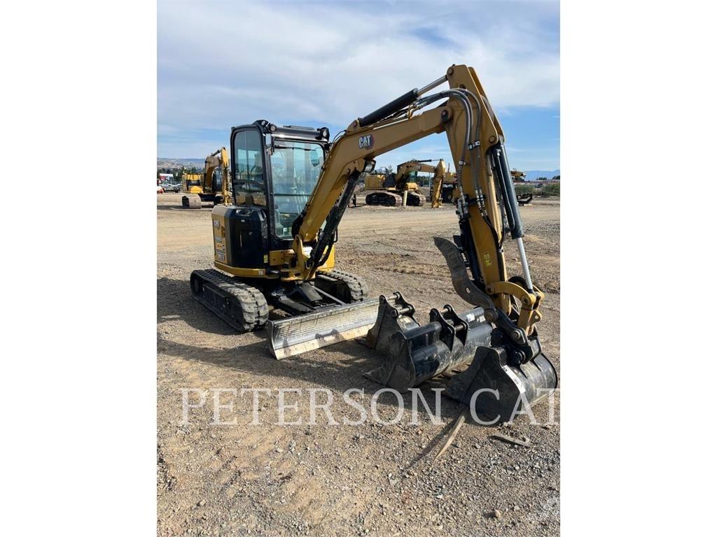 CAT 303.5 حفارات زحافة
