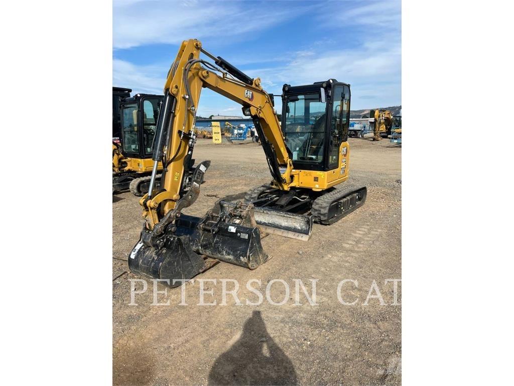 CAT 303.5 حفارات زحافة