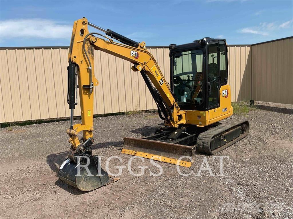 CAT 303.5 A حفارات زحافة