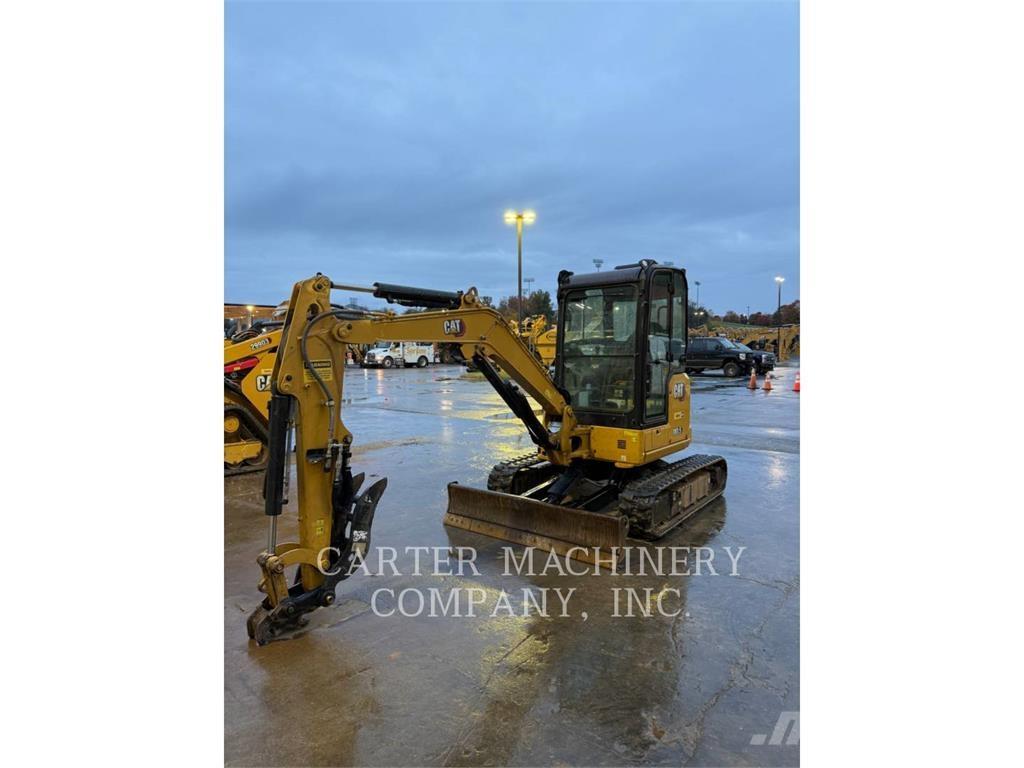 CAT 303.5 CR حفارات زحافة