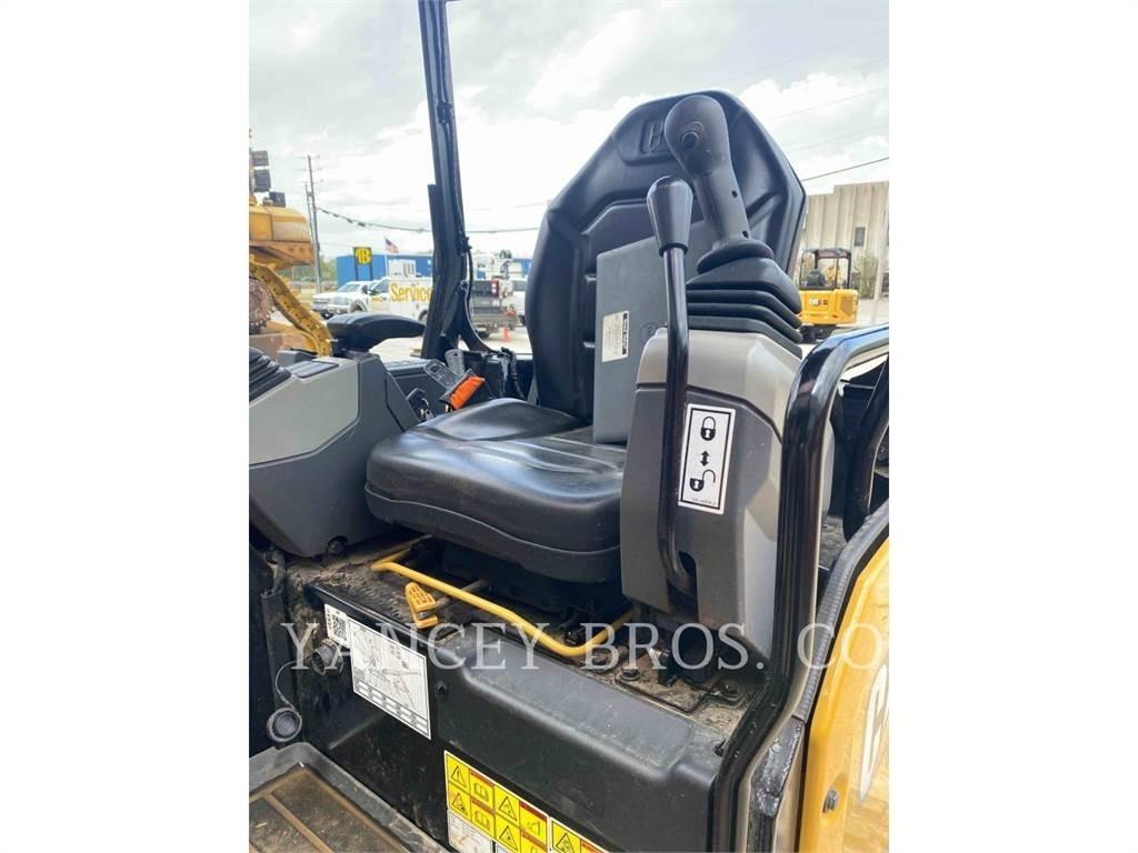 CAT 303.507CR حفارات زحافة