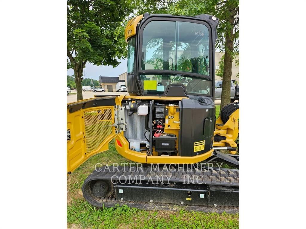 CAT 303.5CR حفارات زحافة