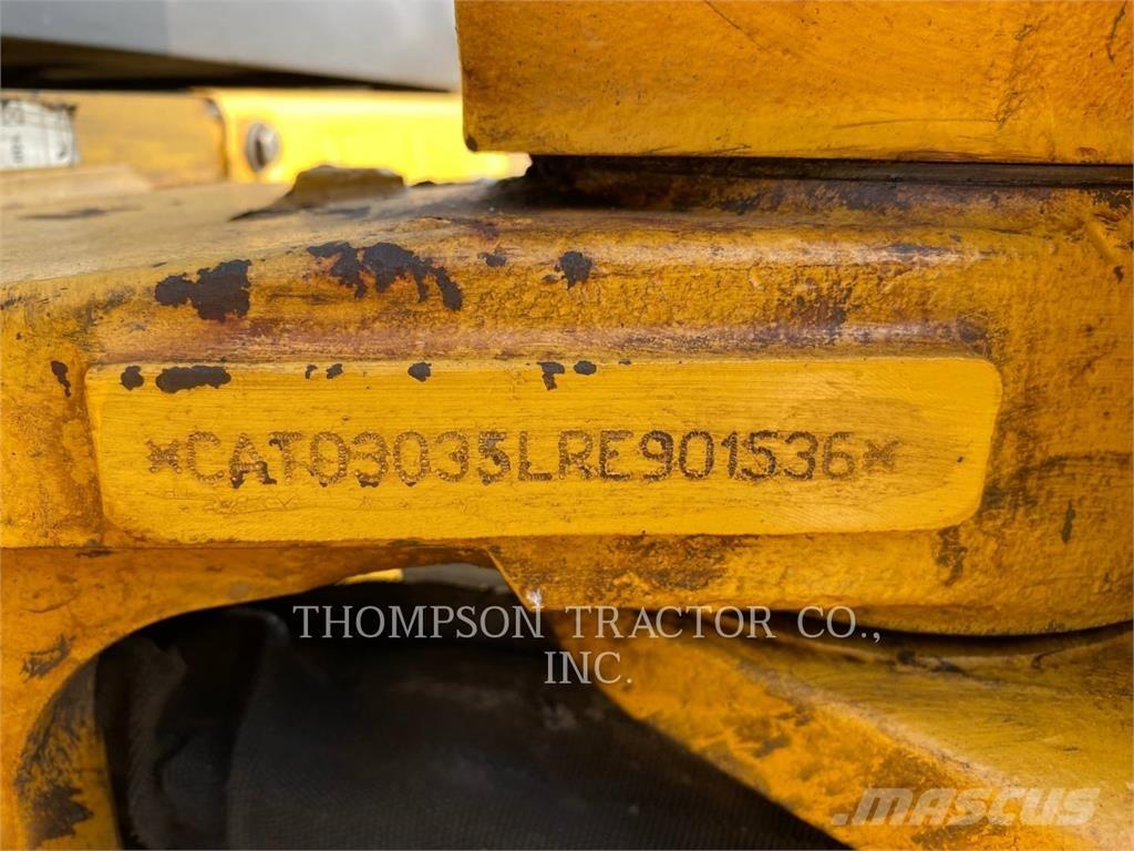 CAT 303.5CR حفارات زحافة