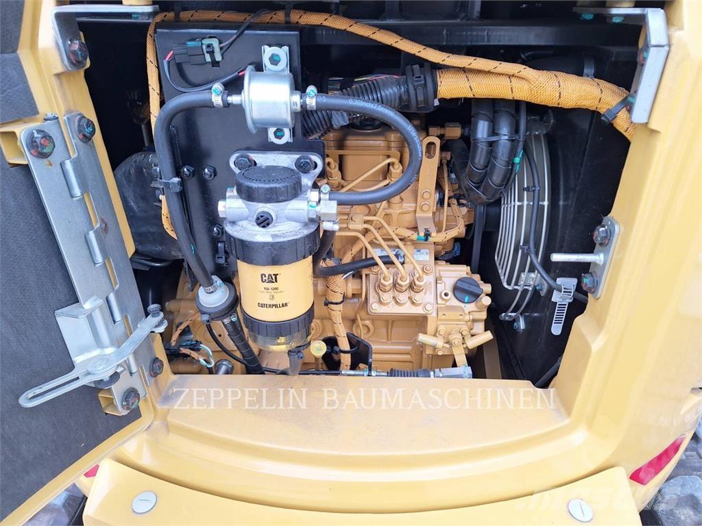 CAT 303.5CR-07 حفارات زحافة